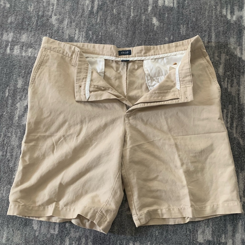 IZOD 58% linen, 42% cotton size 38, new two colors,